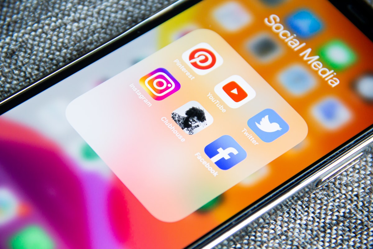 Facebook, Instagram and other social apps on a phone